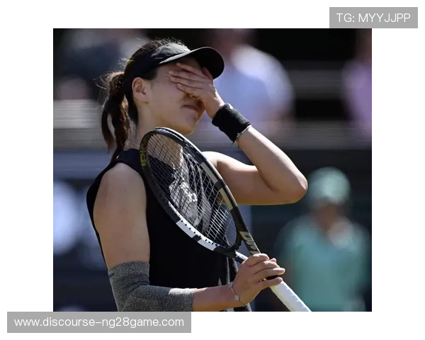 网球巨星最新赛事表现引发球迷热议排行榜再现激烈竞争